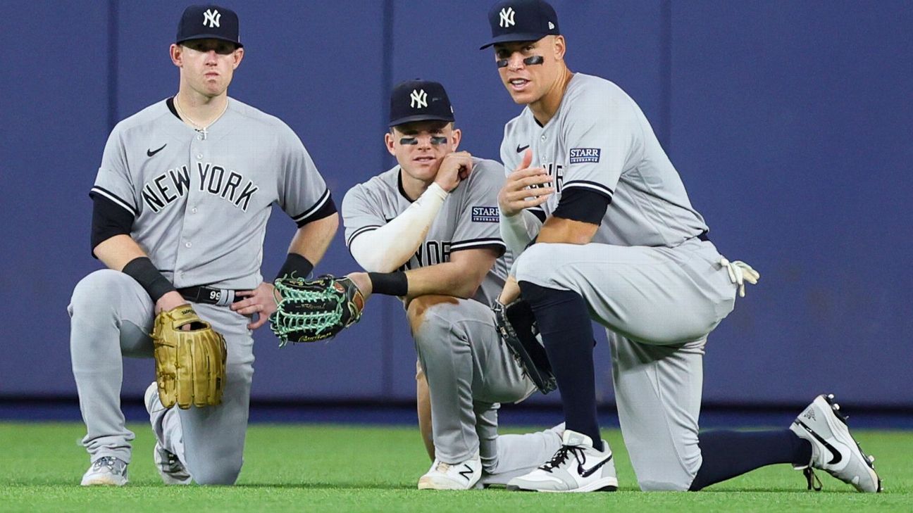 Yanks' 'mountain gets bigger' after collapse in 9th