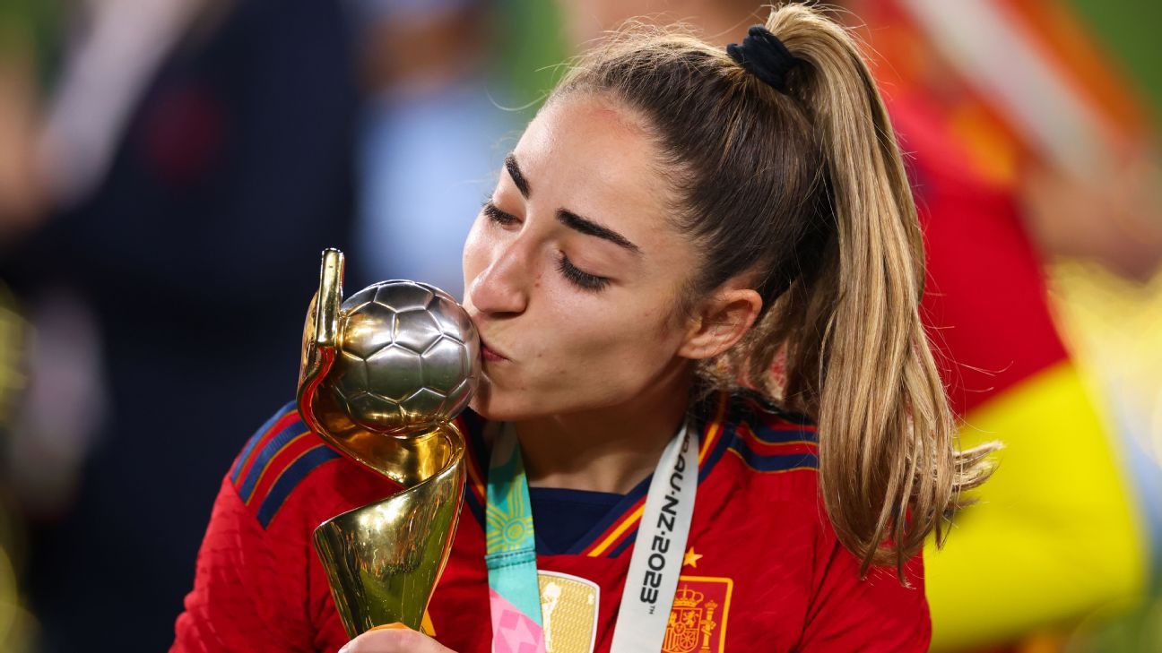 You gave me strength': Spain's Carmona learns of father's death after  firing team to World Cup victory