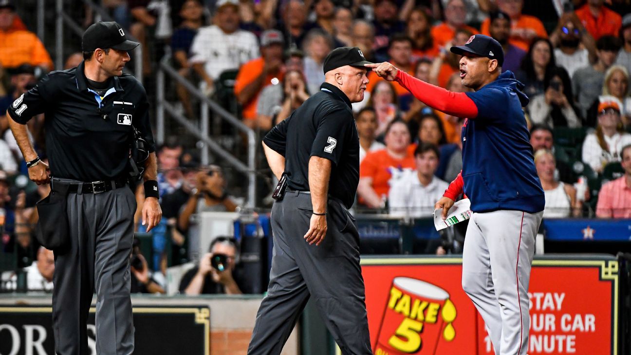 Alex Cora foi amaldiçoado por Justin Verlander e expulso na derrota do Red Sox
