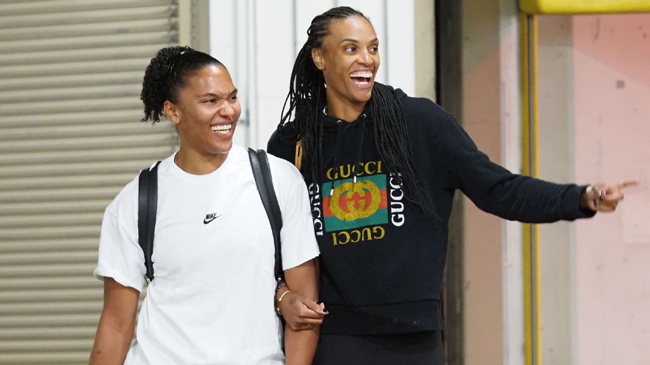 Ngay nơi chúng tôi muốn': Alyssa Thomas, DeWanna Bonner là bộ đôi siêu đẳng  của WNBA trong và ngoài sân đấu