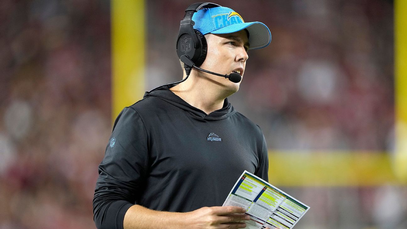 Sources — Eagles hiring Kellen Moore as offensive coordinator