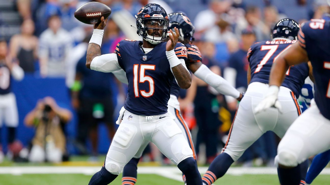 Bears' Tyson Bagent makes case to be QB2, Justin Fields and