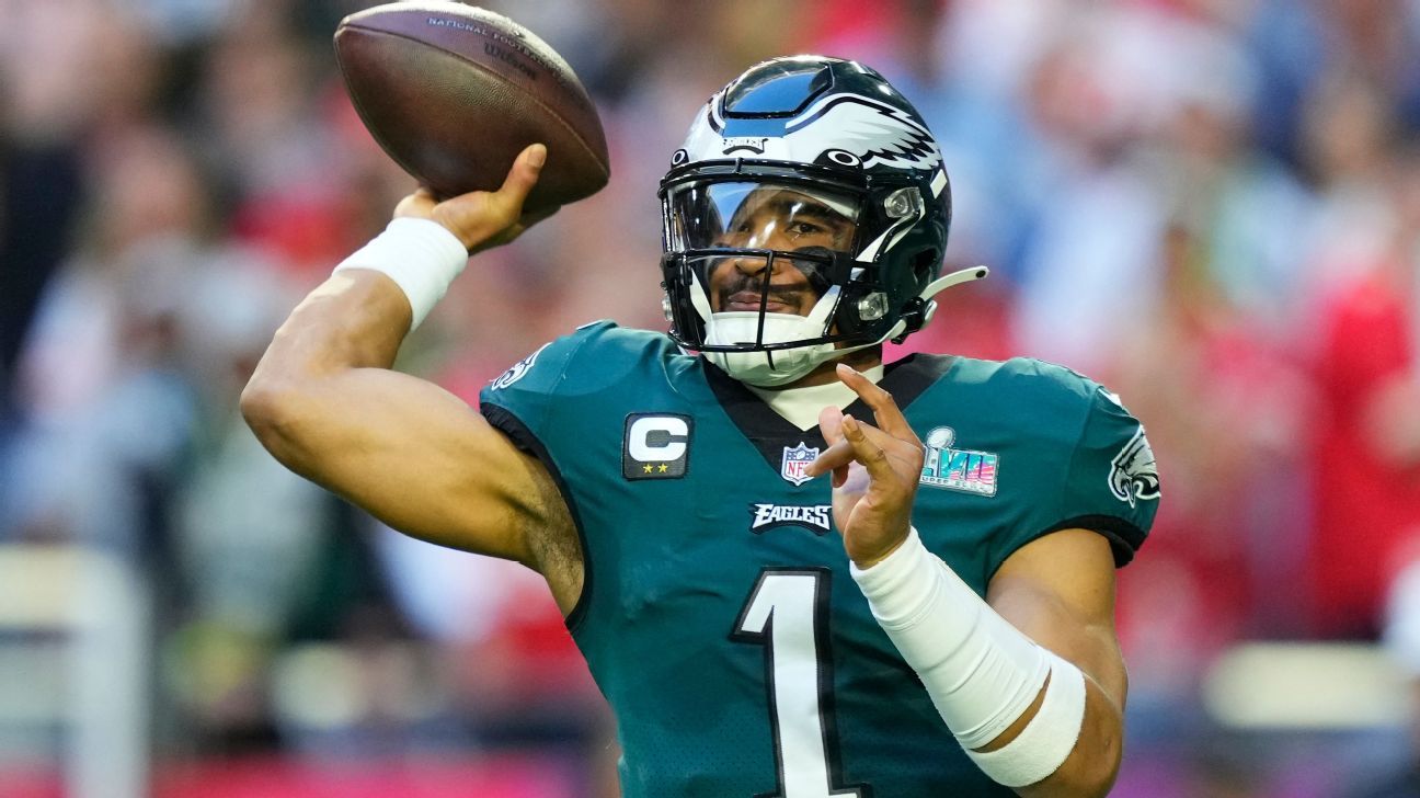 How to Stream the Monday Night Football Eagles vs. Buccaneers Game