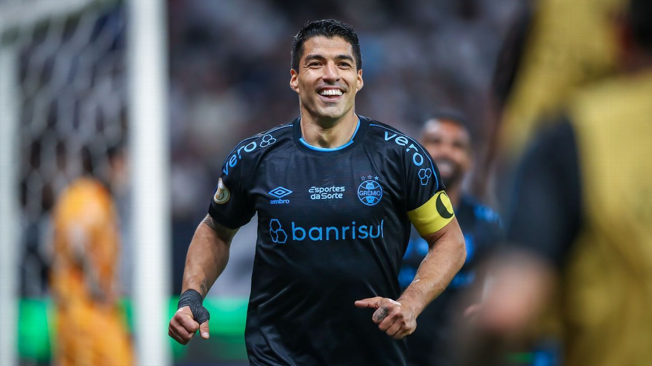 Suárez está na Espanha e não voltará aos trabalhos no Grêmio junto com o grupo
