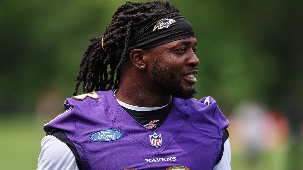 Ravens elevate RBs Melvin Gordon and Kenyan Drake to active roster, cut QB  Josh Johnson - NBC Sports