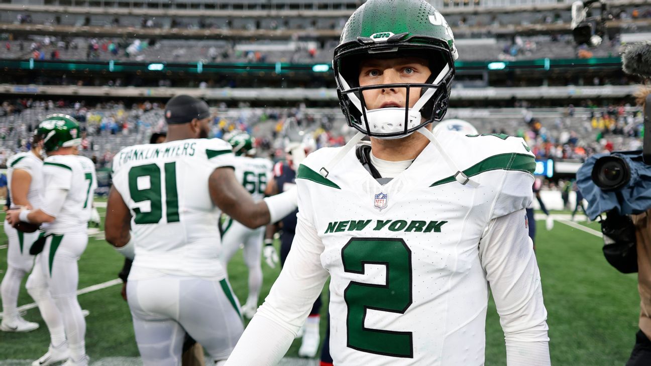 New York Jets Quarterback to Be Benched in Week 12 - InsideHook