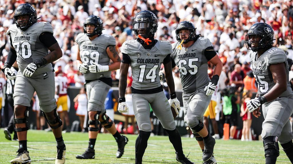 Deion Sanders ‘orgulhoso’ do esforço de retorno do Colorado contra a USC