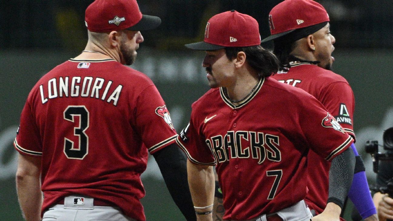 Evan Longoria's crucial catch helps give Diamondbacks 1-0 lead