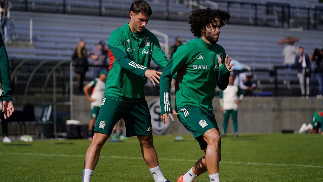 Santi Gim nez Revive Frase De Chicharito Hay Que Imaginarnos Cosas 