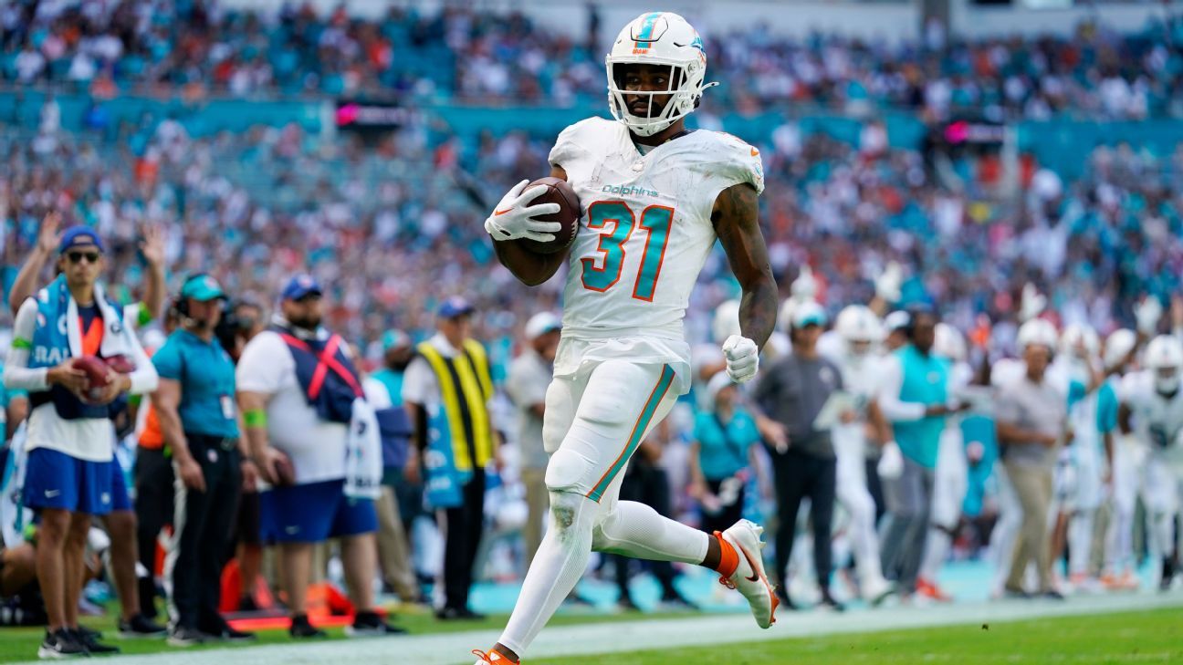 The Dolphins' Color Rush Uniforms Are Shockingly, Offensively Orange