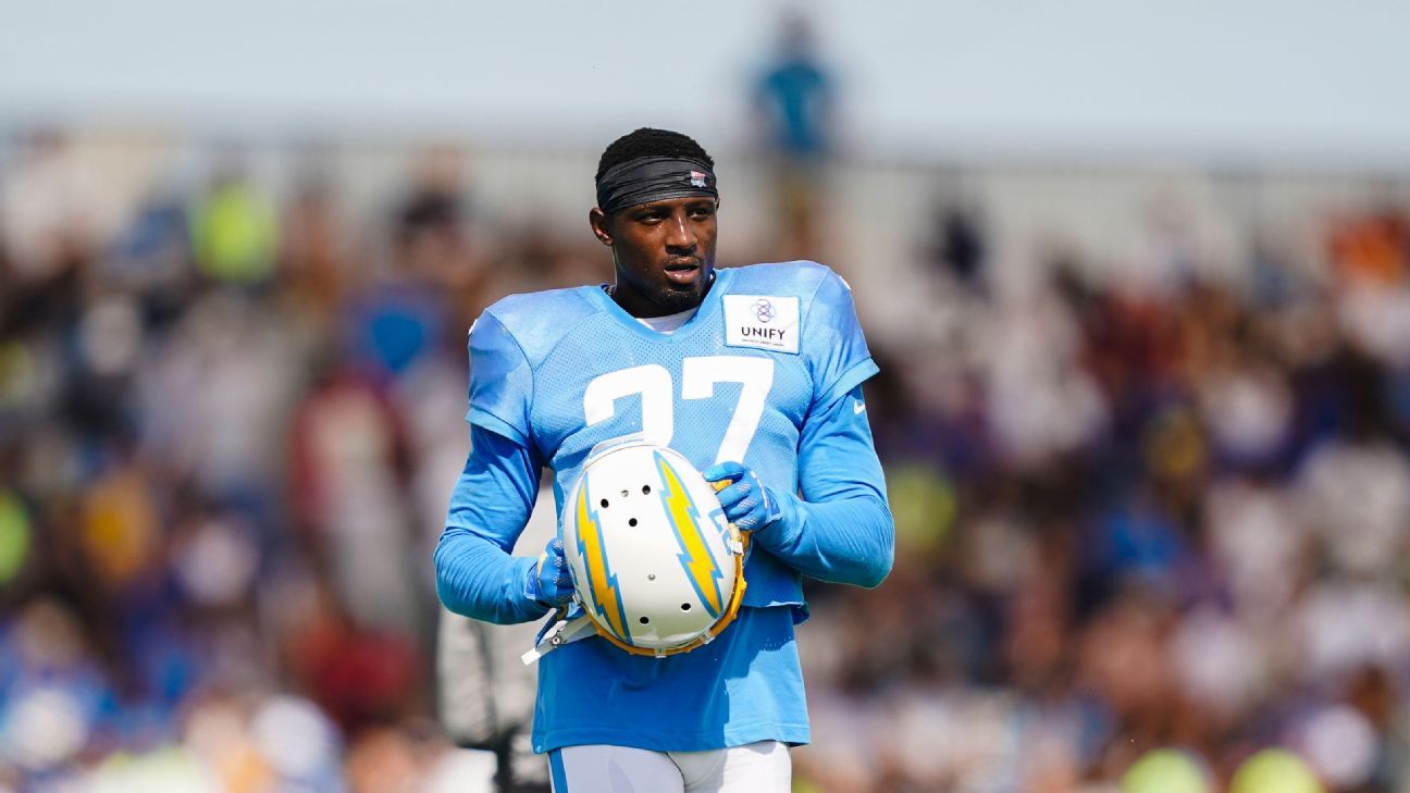 5 Things to Know About New Chargers CB Essang Bassey