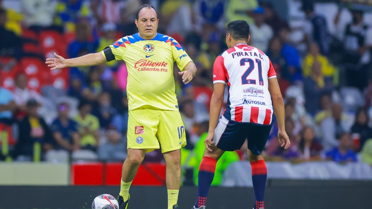 Con doblete de Reyna, América vence a Chivas en Clásico de Leyendas -