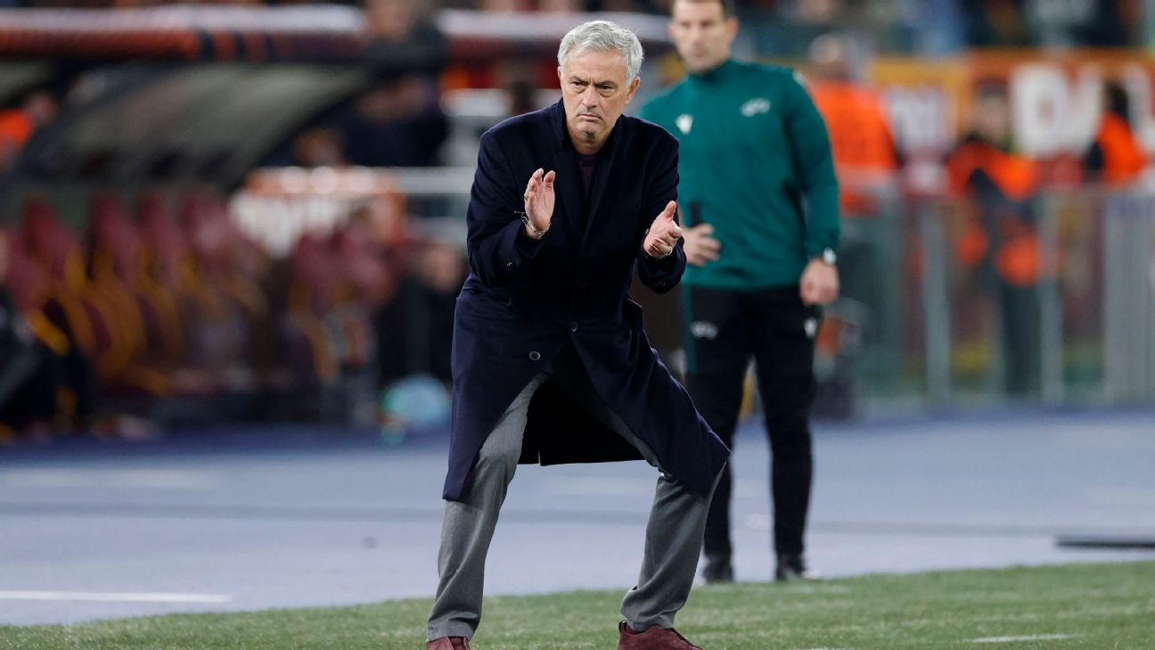 Roma boss Jose Mourinho avoids ban for calling ref unstable - ESPN