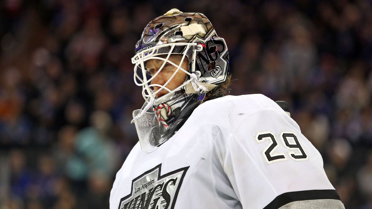 Kings' Copley has season-ending knee surgery