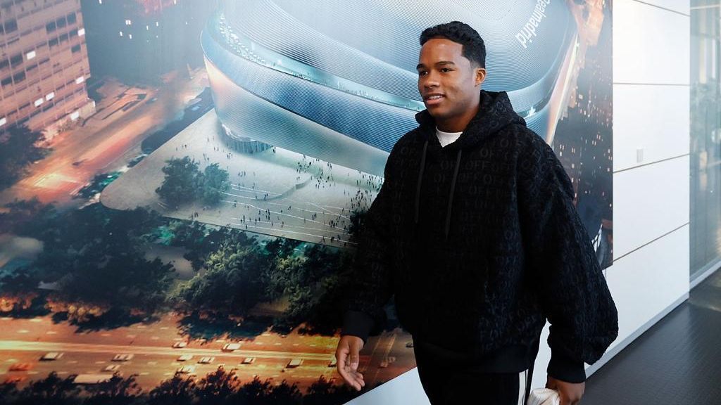 Ex-atacante do Real Madrid alerta sobre chegada da 