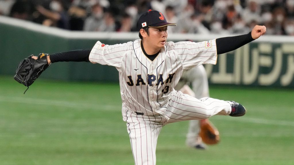 Padres, reliever Matsui agree to five-year deal