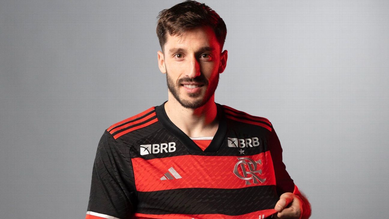 Flamengo convoca Viña e divulga numeração de reforço para duelo contra Volta Redonda.