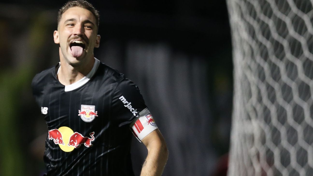 Flamengo fecha acordo com Red Bull Bragantino e se aproxima de anúncio de Léo Ortiz.