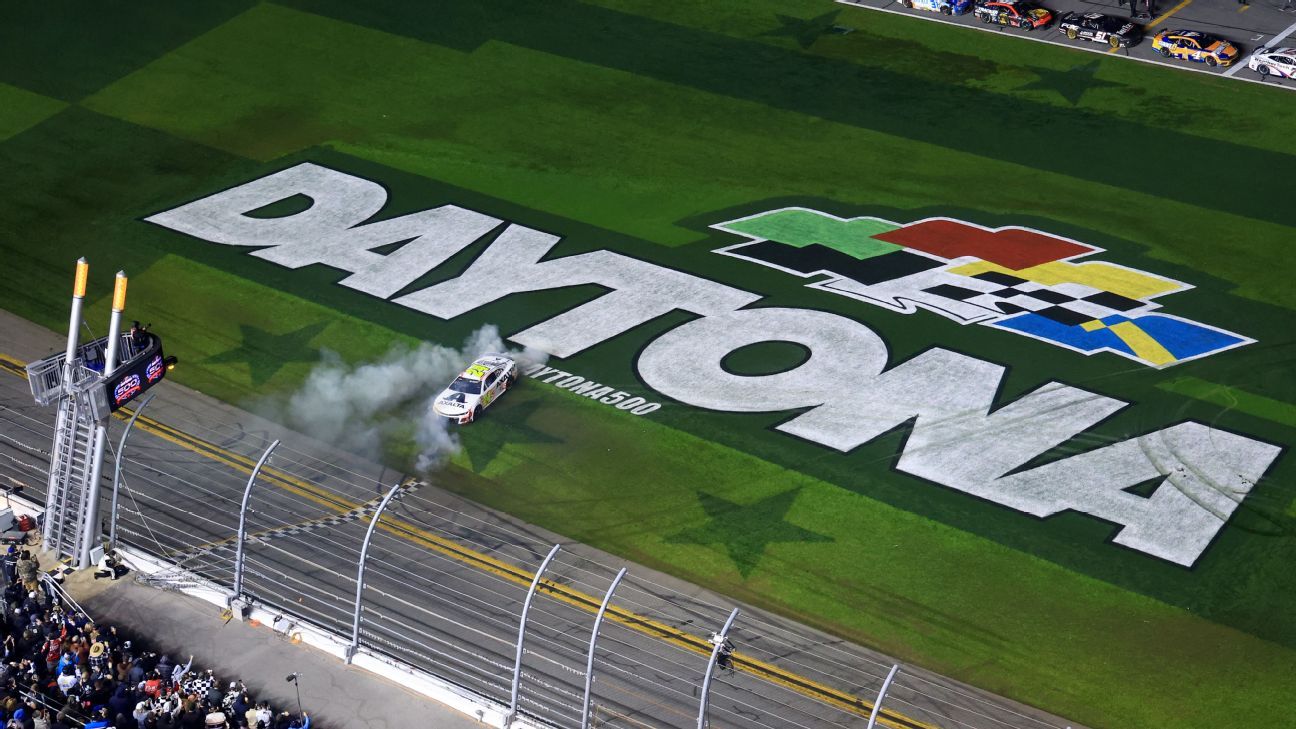 Byron wins Daytona 500 below warning to finish Hendrick drought