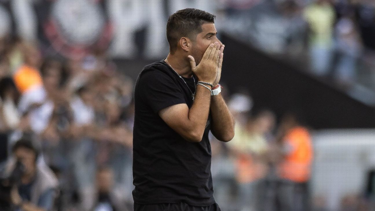 Palmeiras Inspirando Corinthians: Oliveira elogia postura de Leila como presidente de convicções