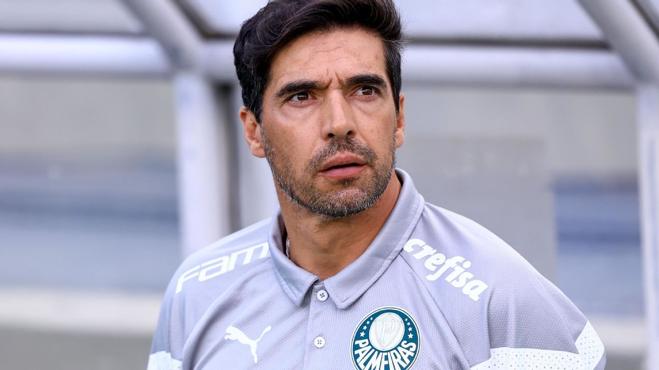 Palmeiras prioriza final do Paulistão e leva quatro titulares para Libertadores.