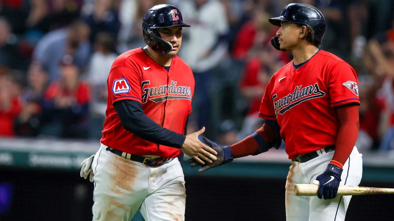 Naylor brothers homer in same inning on National Siblings Day ESPN