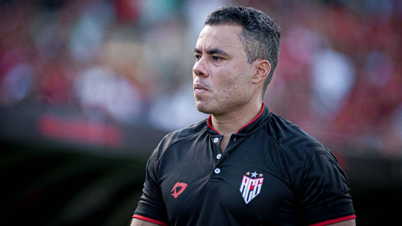 Atlético-GO questiona expulsão de Jair Ventura e critica arbitragem no jogo contra Flamengo.