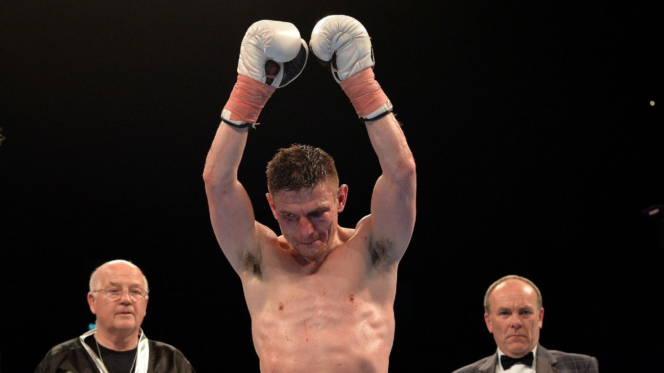 L’ancien champion britannique de boxe Willie Limond est décédé à l’âge de 45 ans.