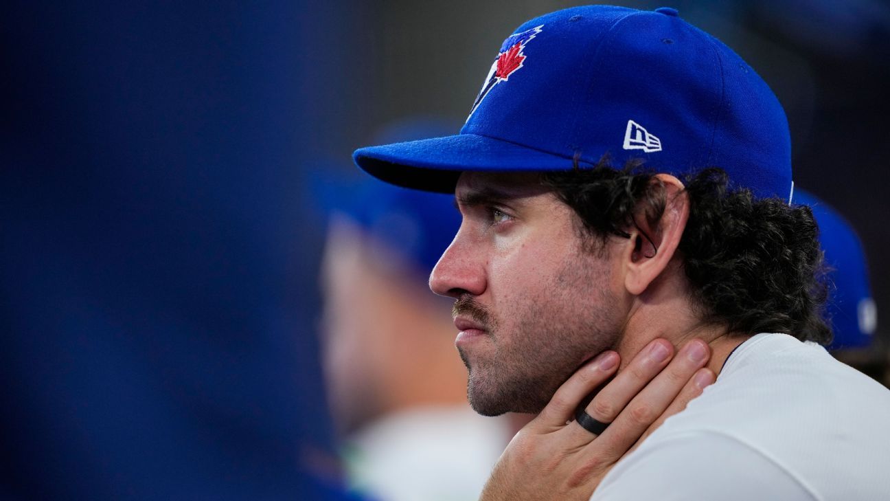 Blue Jays RHP Romano receives elbow procedure