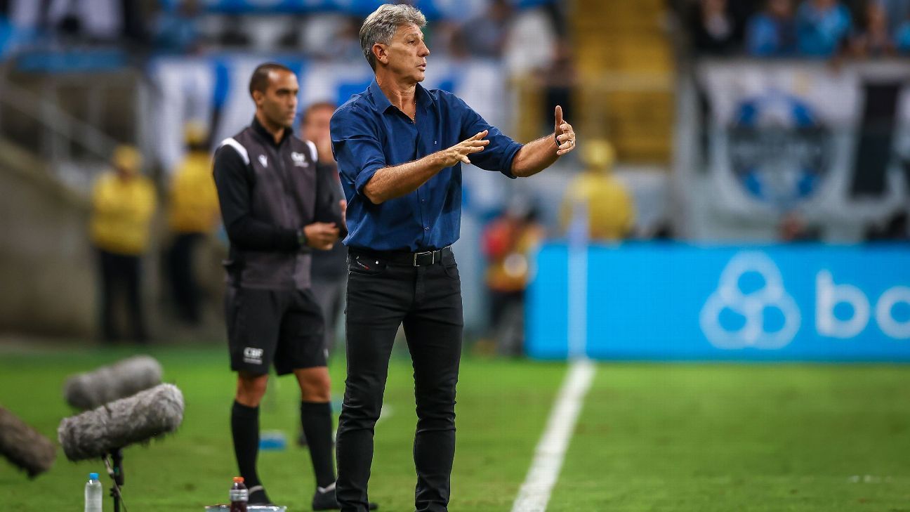 Renato gaúcho responde críticas sobre desempenho do Grêmio no Brasileirão.