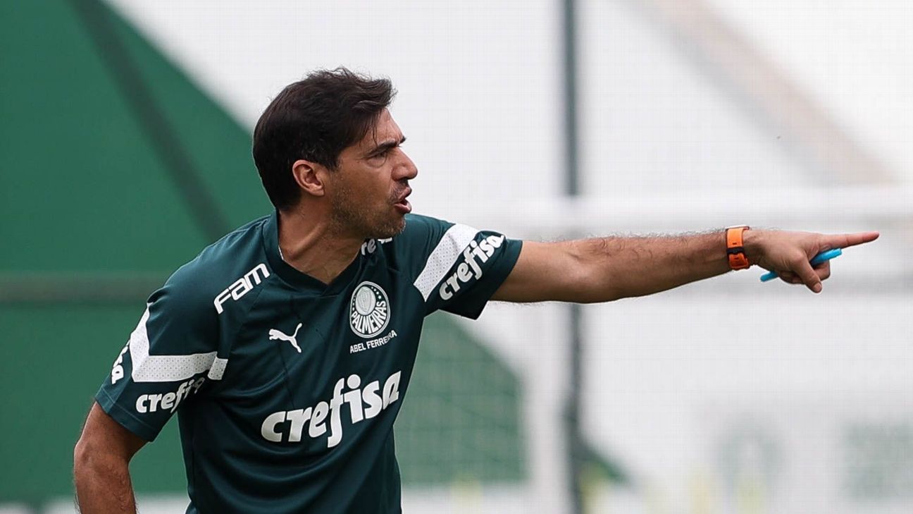 Palmeiras pode repetir marca histórica contra o São Paulo sob comando de Abel.