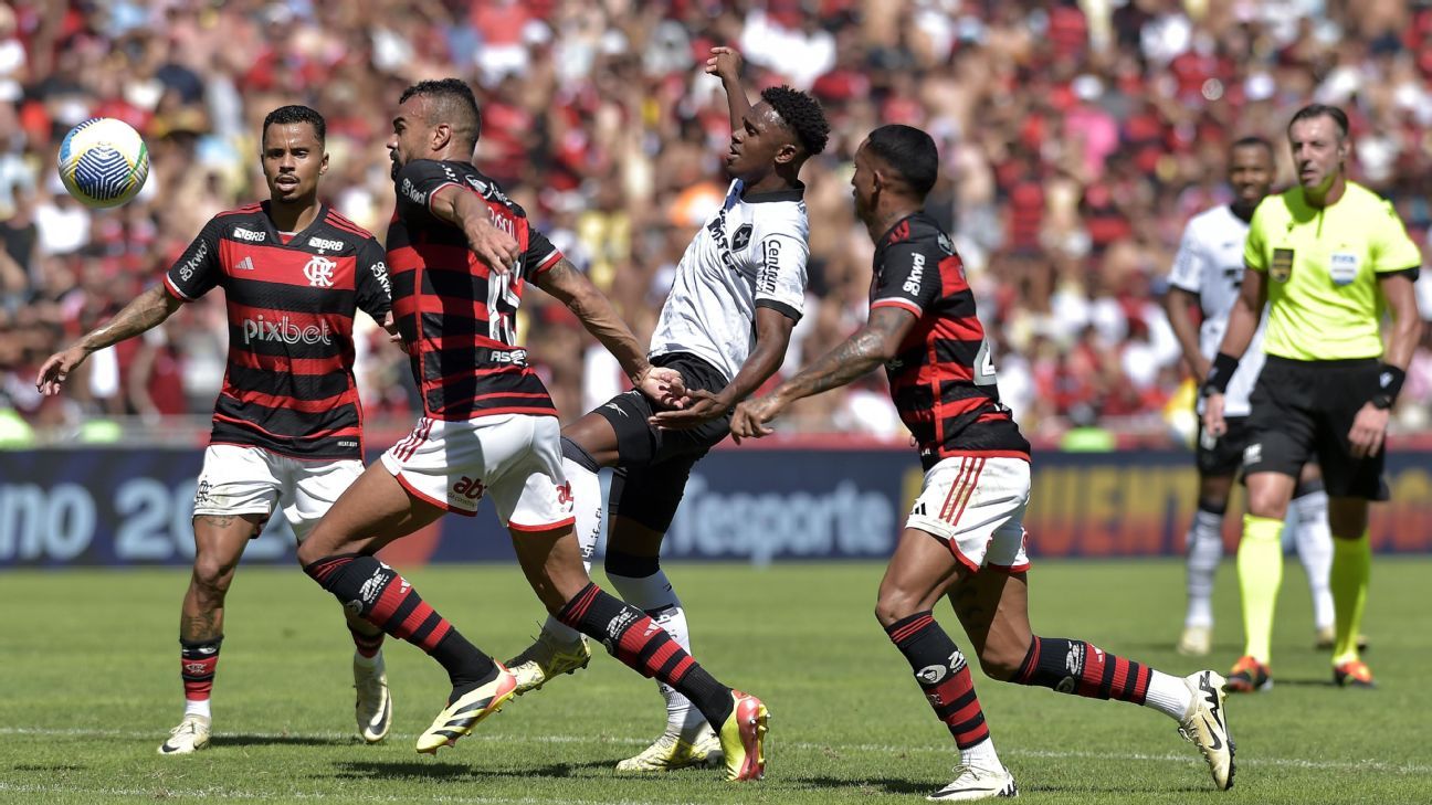 Fabrício Bruno aponta falhas do Flamengo e reclama de falta em jogo contra Botafogo