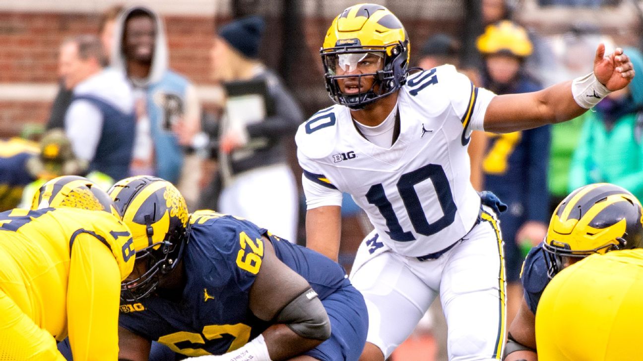 Rare quarterback uncertainty for rivals Michigan and Ohio State