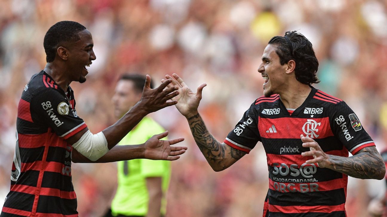 Flamengo supera Corinthians com destaque de Lorran e assume liderança do Brasileirão