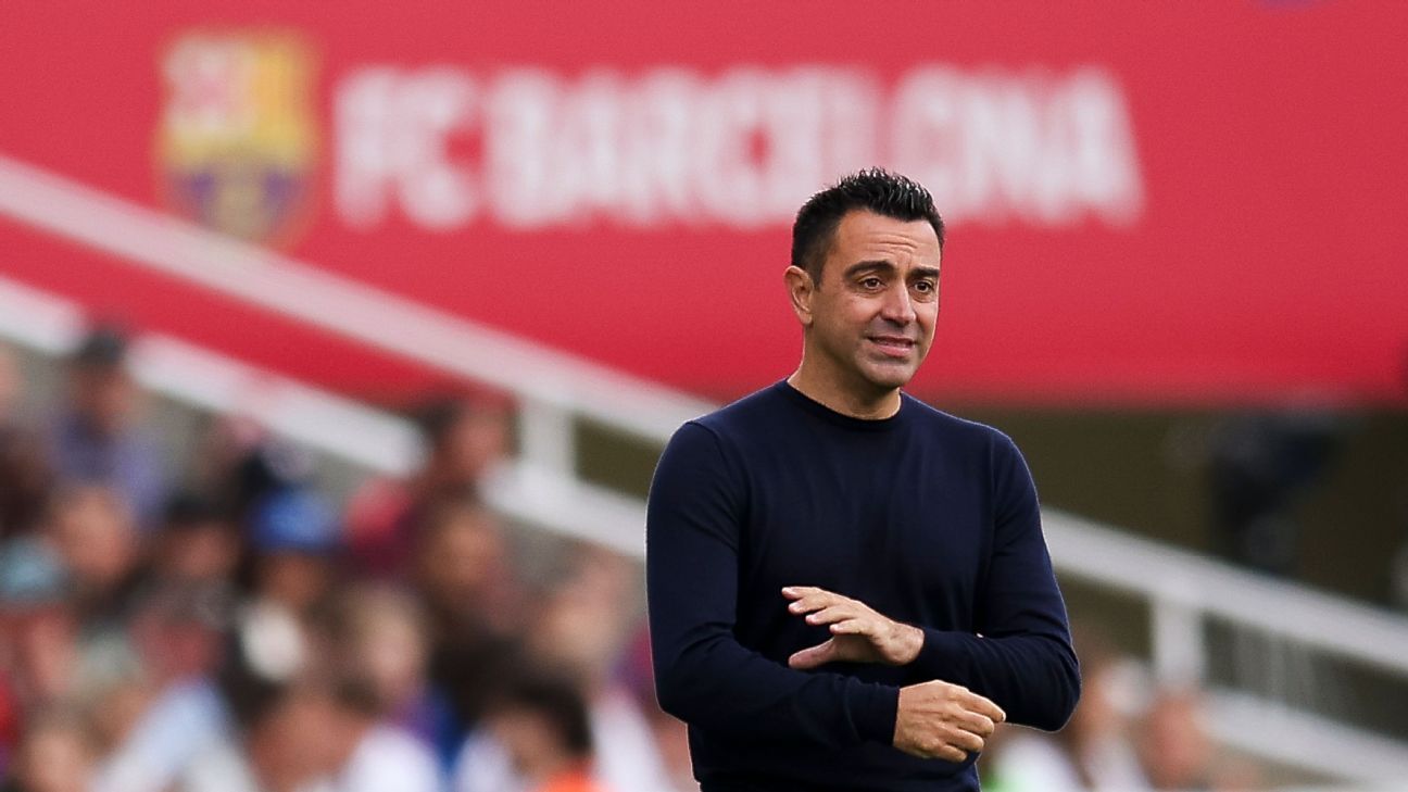 O jogador do Barcelona Xavi condena cantos anti-Laporta: Somos uma família