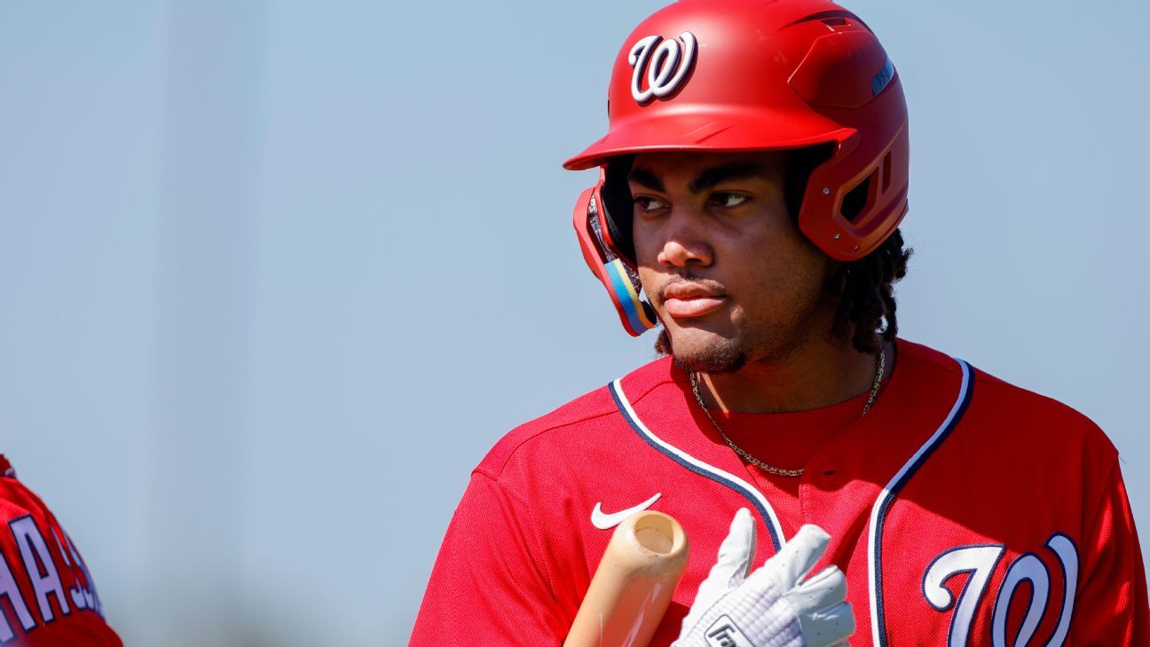 James Wood, Nats' top prospect, singles in debut