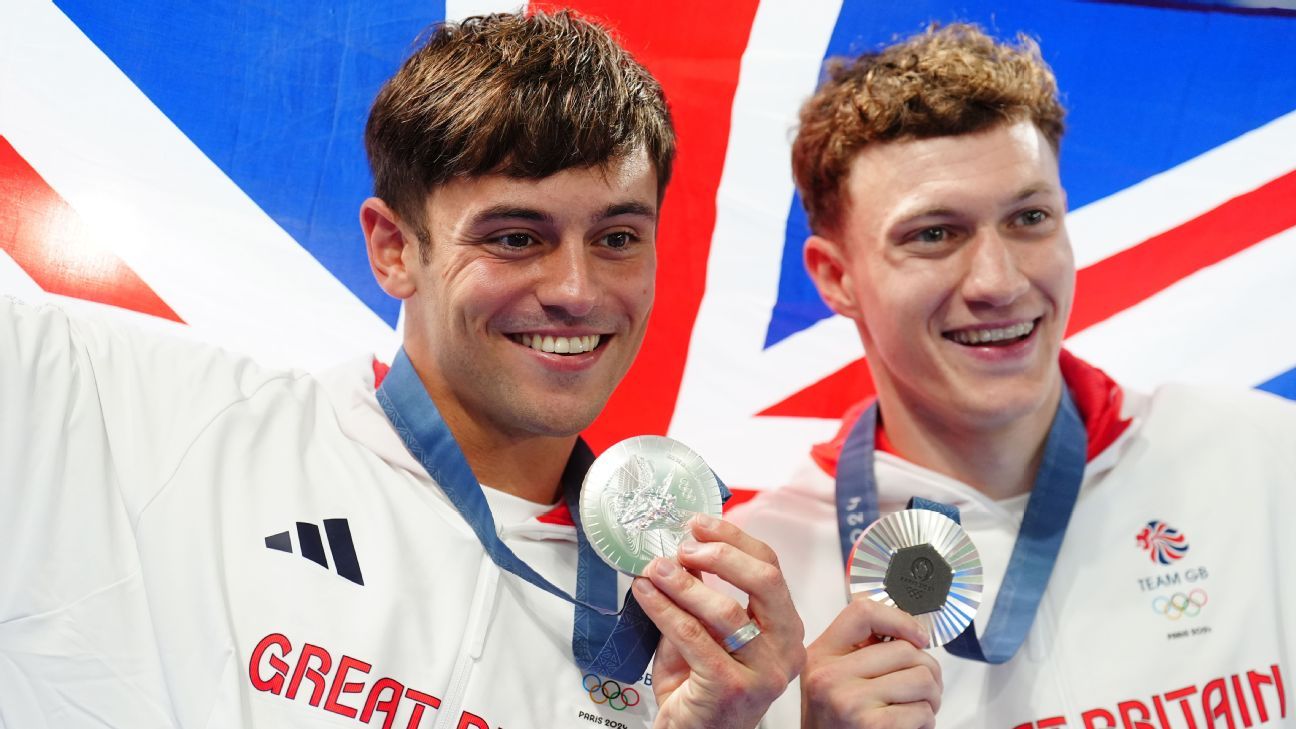 Olympics 2024: Tom Daley, Noah Williams earn diving silver - ESPN