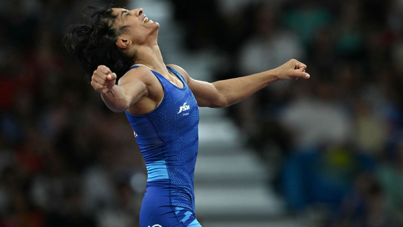 India at Paris Olympics 2024 Vinesh Phogat into final to confirm medal