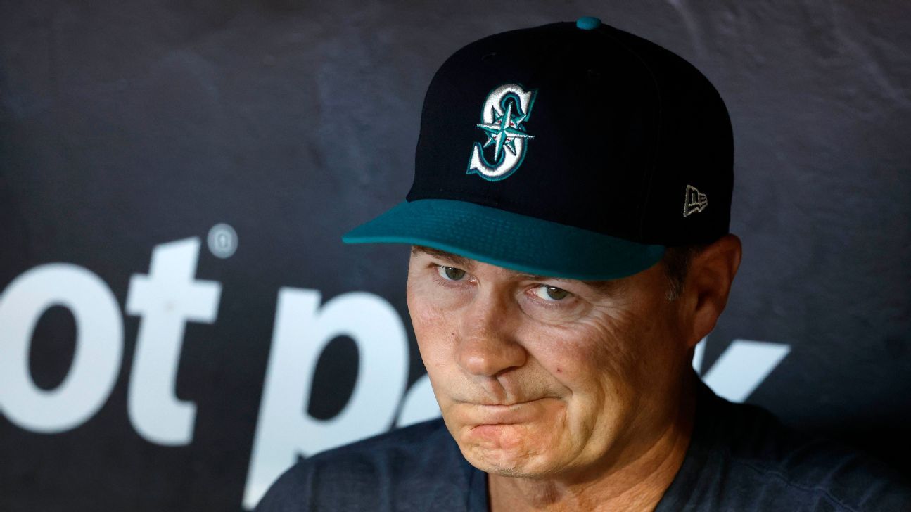 Sinking Mariners fire Servais amid AL West slide