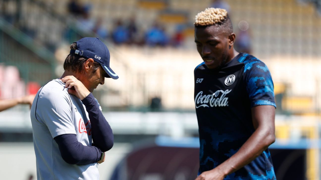 O atacante nigeriano Victor Osimene diz que o Napoli o tratou ‘como um cachorro’ e bloqueou a transferência para a Juventus
