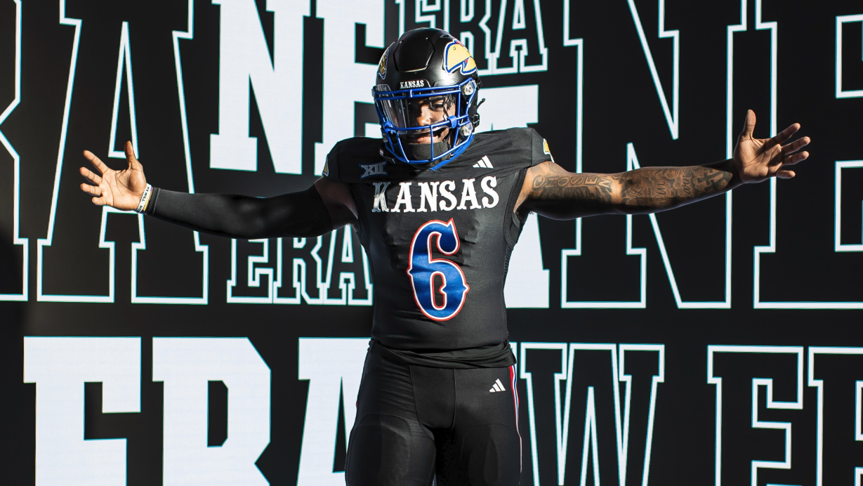 Kansas, Tennessee among the best college football uniforms for Week 3