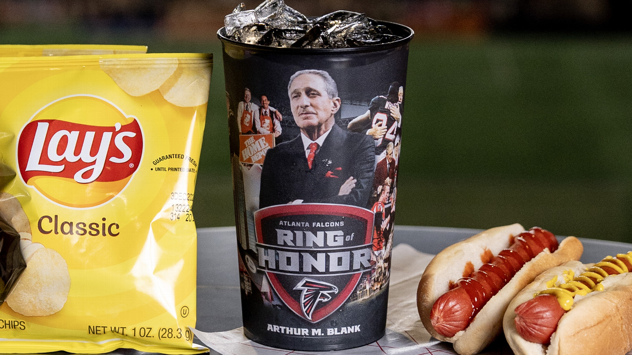 Falcons buy 100,000 hot dogs in honor of their owner Arthur Blank