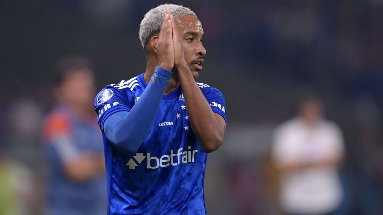 Troca entre SAF do Cruzeiro e Flamengo em análise; recado a Matheus Pereira.