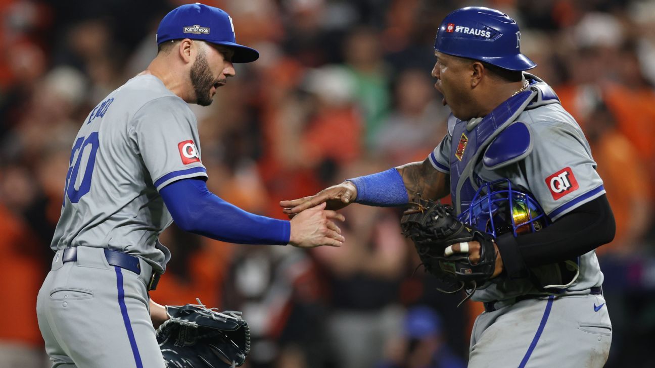 The Royals defeat Orioles in the AL Wild Card Series to reach ALDS