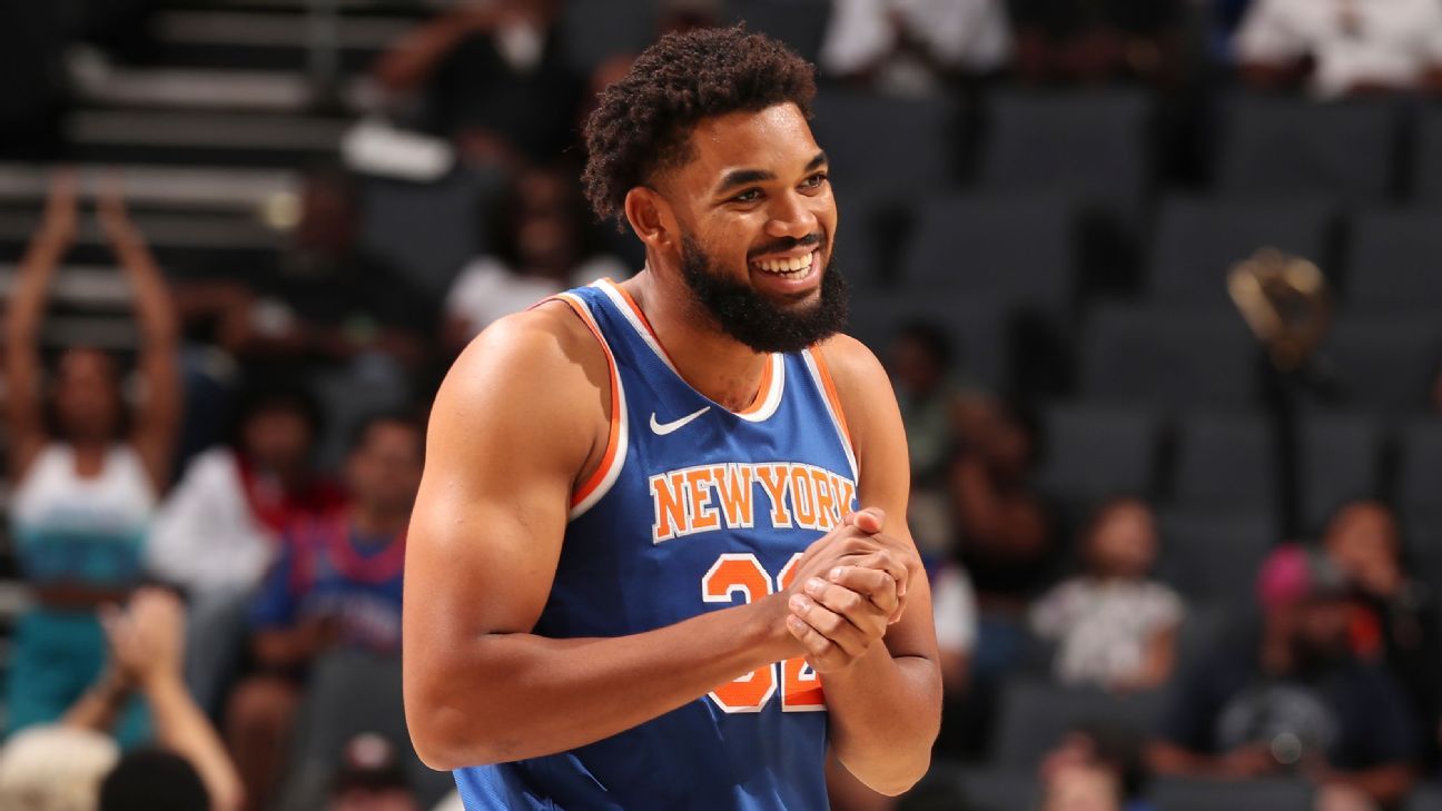 Karl-Anthony Towns debuts with Knicks in preseason with 10 points