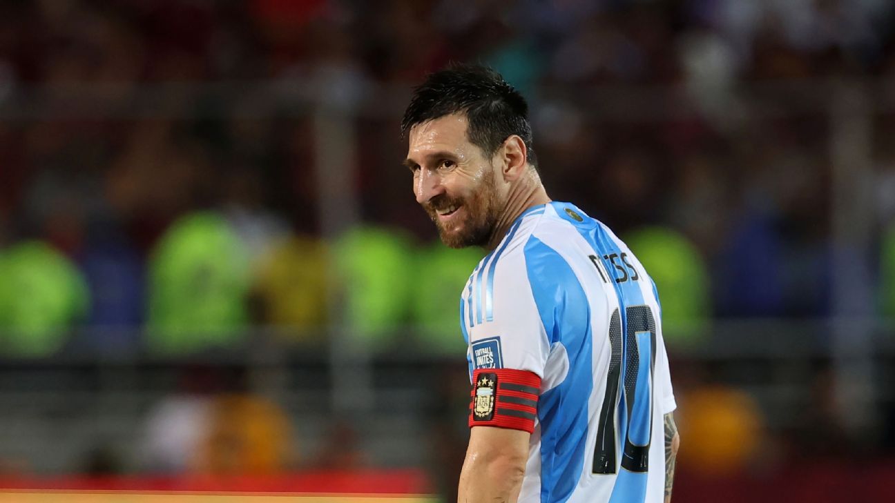 Argentina’s Messi blames the waterlogged field for the draw against Venezuela