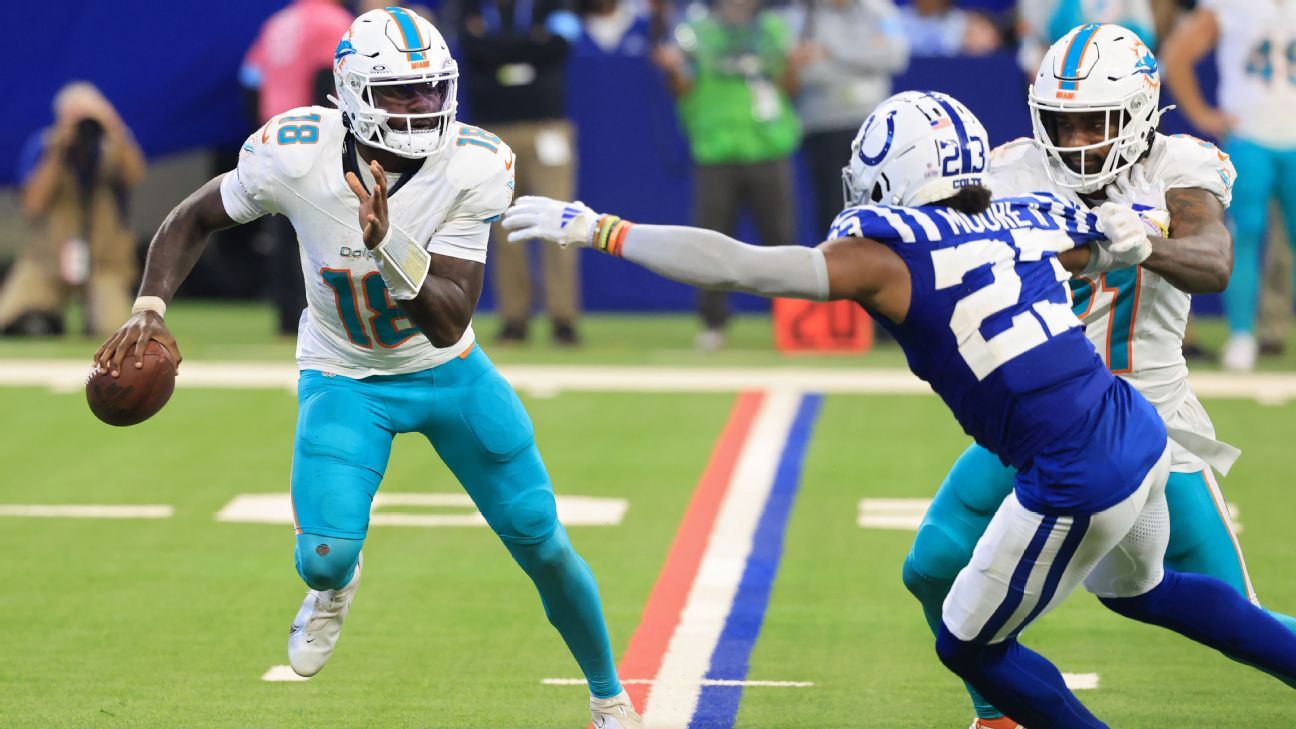 Dolphins QB Tyler Huntley left the game with a shoulder injury