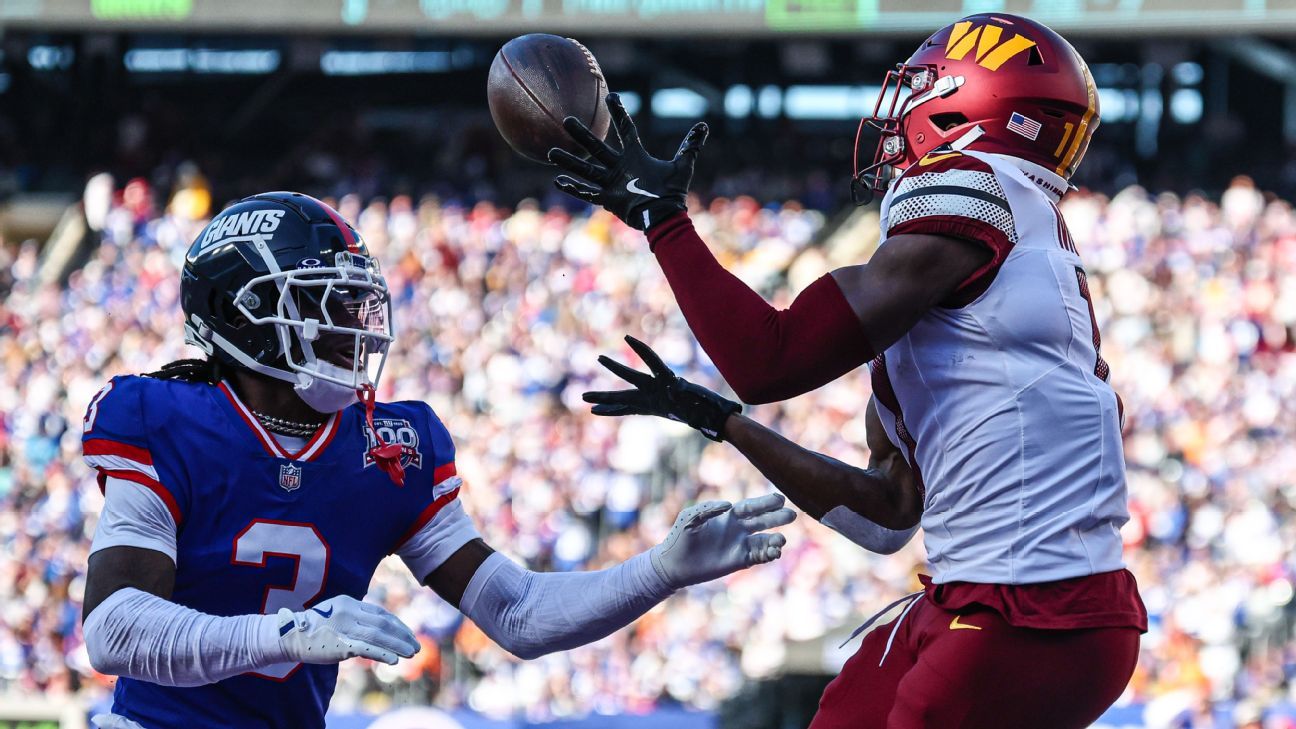 The Commanders’ Jayden Daniels throws an 18-yard TD to Terry McLaurin