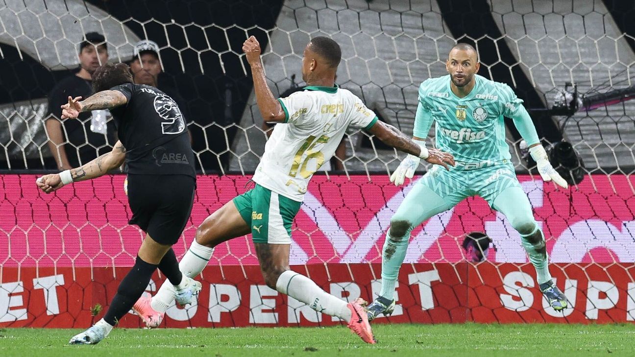 Falha de Weverton atribuída ao gramado após gol de Yuri Alberto no Corinthians