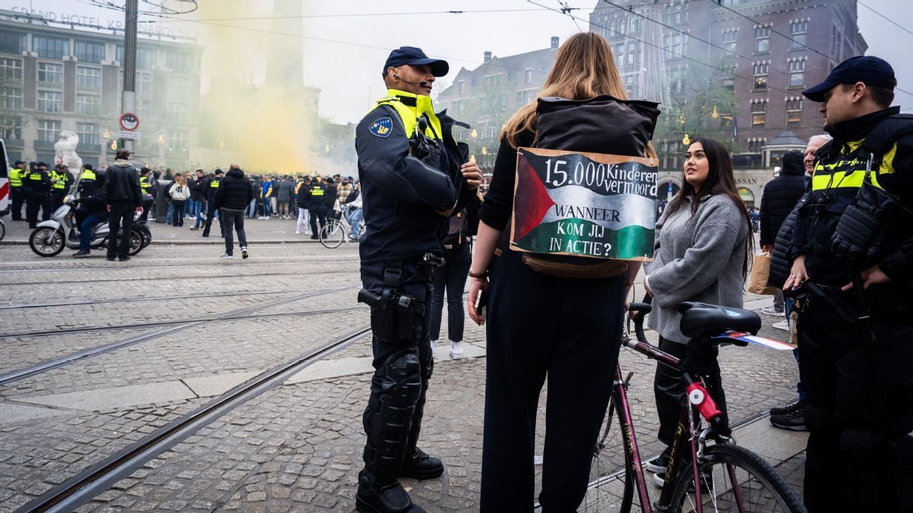 Maccabi fans, pro-Palestinians clash in Amsterdam